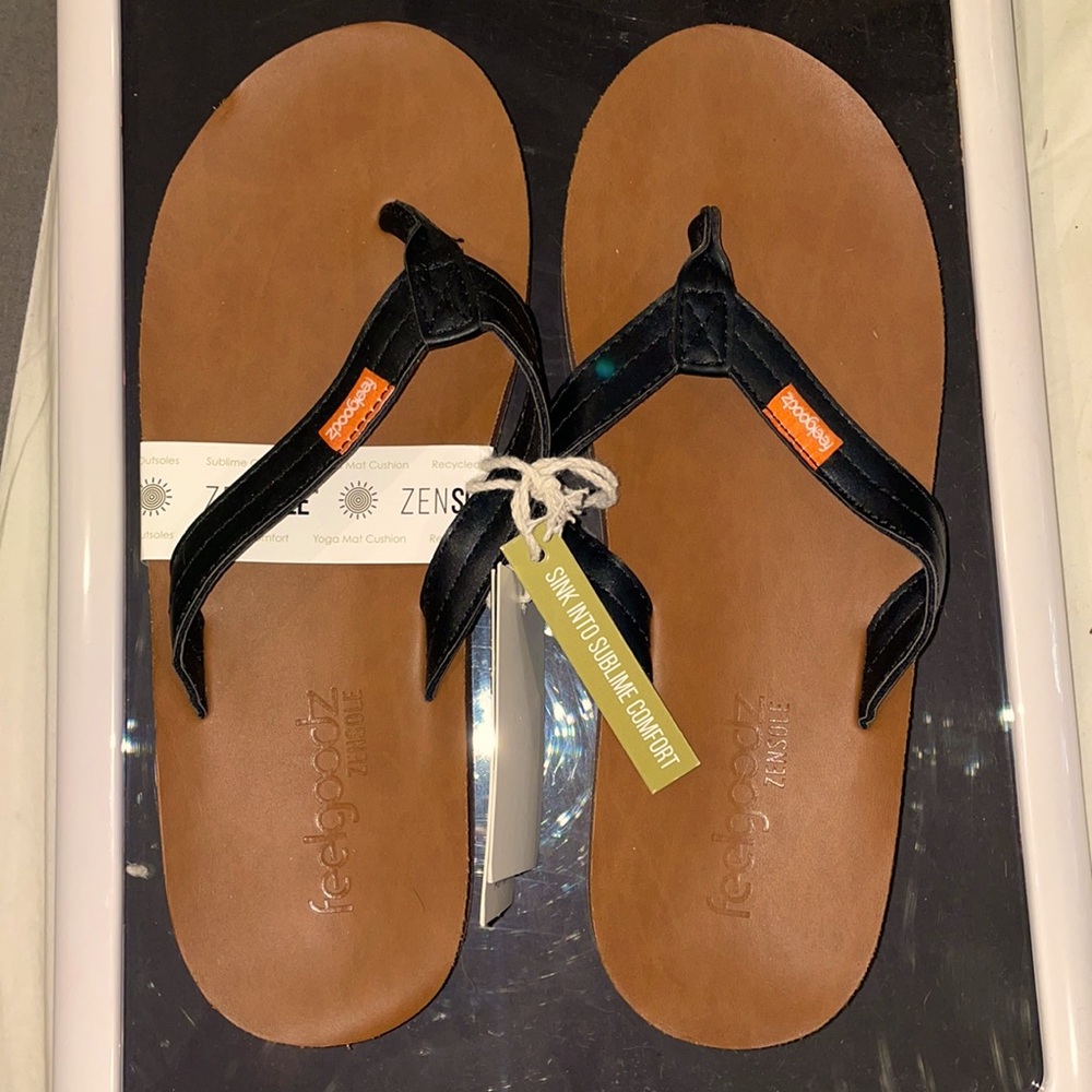Brand new woman’s sandals made by zensole